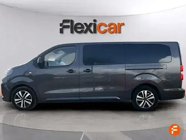 Usado Peugeot Traveller Business-Line 180 CV (132 kW) 2024 Negro Monovolumen
