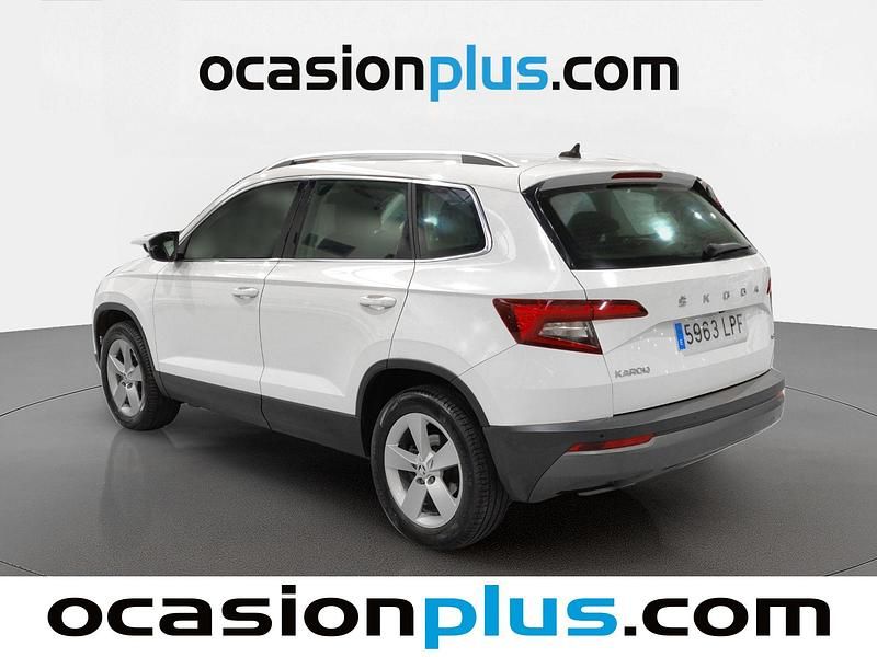 Usado Skoda Karoq Ambition 150 CV (110 kW) 2021 Blanco SUV