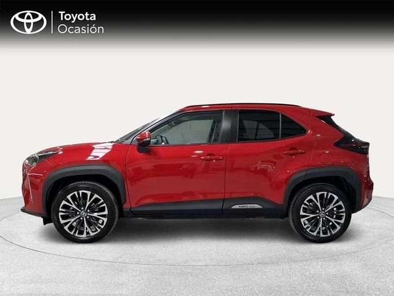 Usado Toyota Yaris Cross Style 132 CV (97 kW) 2025 Rojo SUV