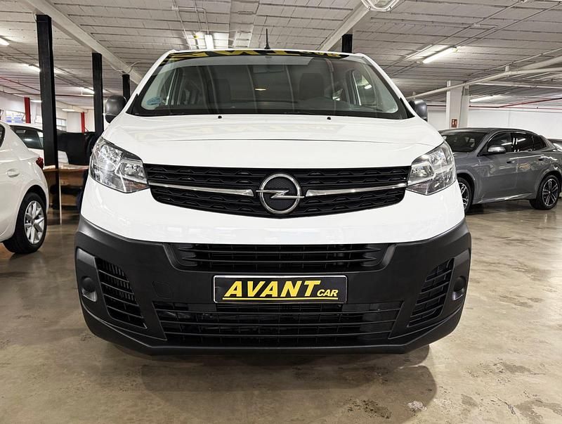 Usado Opel Vivaro 120 HP (88 kW) 2021 Branco Monovolume