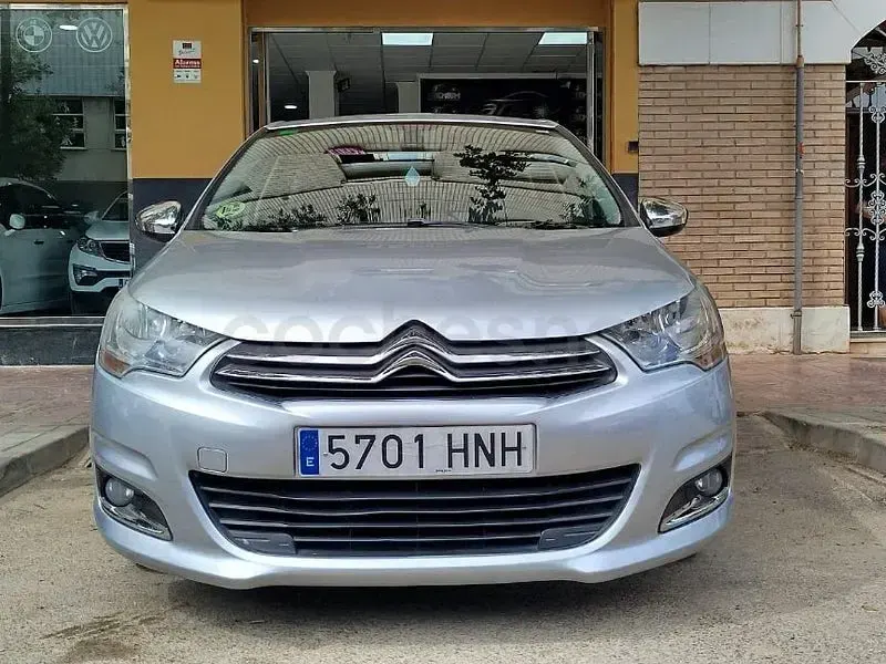 Usado Citroën C4 92 CV (67 kW) 2012 Gris / plata Berlina
