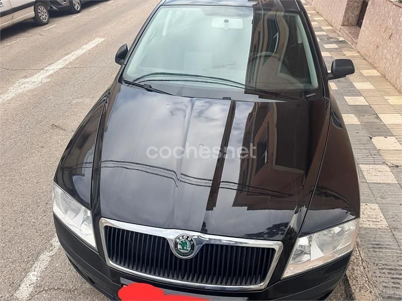 Usado Skoda Octavia 105 CV (77 kW) 2008 Negro Berlina