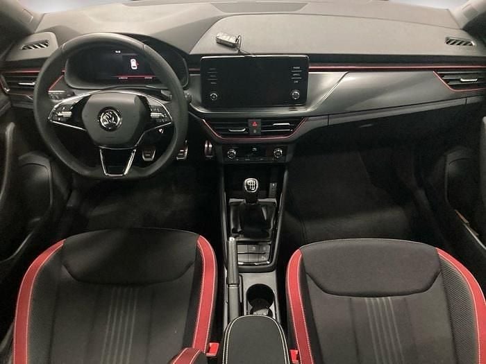 Usado Skoda Scala Monte Carlo 150 CV (110 kW) 2024 Negro Utilitario