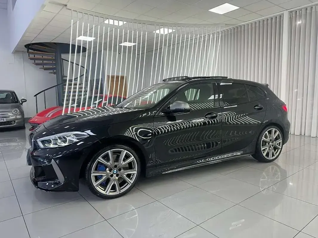 Używany BMW M135 M Sport 306 KM (225 kW) 2022 Czarny Hatchback