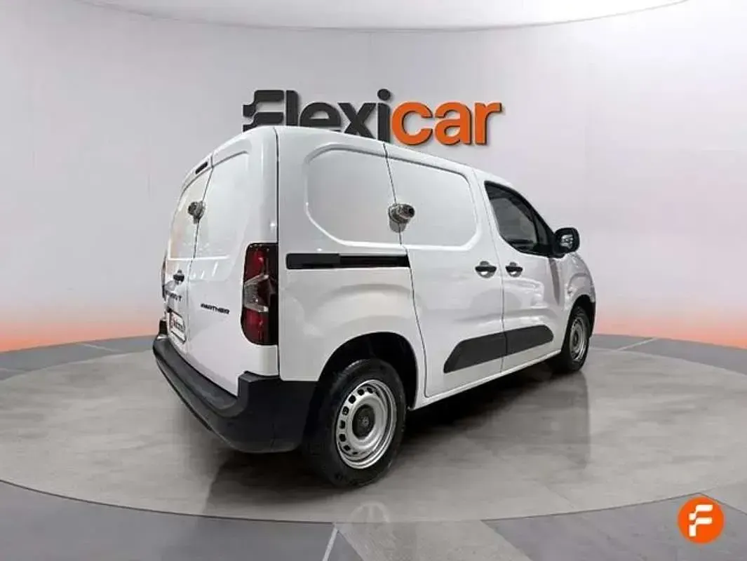 Usado Peugeot Partner 102 CV (75 kW) 2025 Blanco Monovolumen