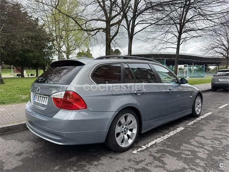 Käytetty BMW 330 231 HP (169 kW) 2006 Harmaa Farmari