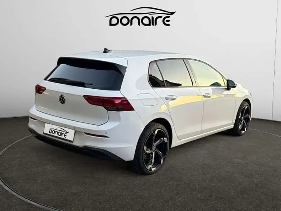 Usado VW Golf VIII Life 116 CV (85 kW) 2021 Blanco Utilitario
