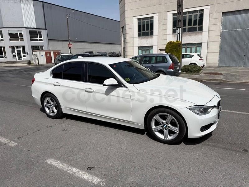 Usado BMW 318 143 CV (105 kW) 2015 Blanco Berlina