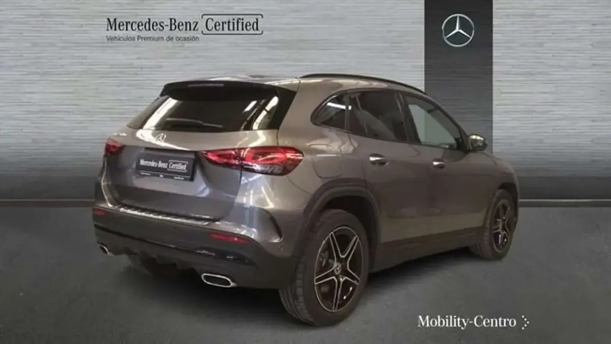 Usado Mercedes GLA250 218 CV (160 kW) 2022 Gris SUV