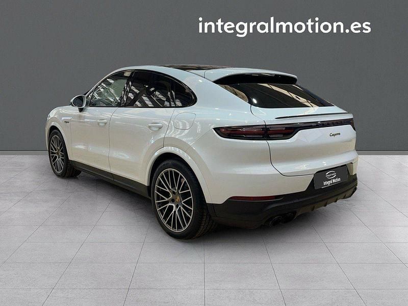 Usado Porsche Cayenne Platinum Edition 462 CV (339 kW) 2022 Blanco SUV