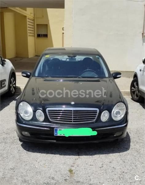 Negro Usado 2003 Mercedes E320 Avantgarde Berlina | 4500 € (Super precio) - Imagen 1/4