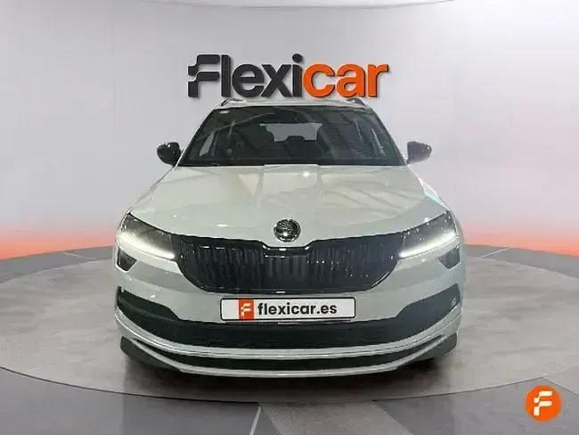 Usado Skoda Karoq SportLine 150 CV (110 kW) 2020 Blanco SUV