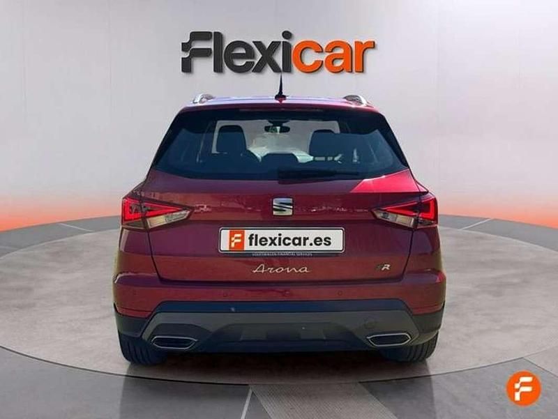 Usado Seat Arona FR 110 CV (80 kW) 2024 Rojo SUV