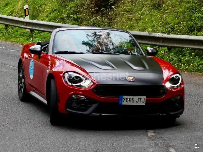 Usado Abarth 124 Spider 170 CV (125 kW) 2016 Rojo Descapotable