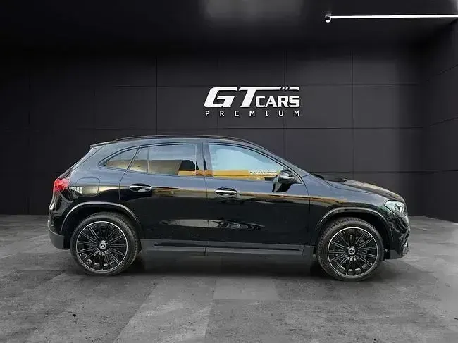 Usado Mercedes GLA250 AMG 218 CV (160 kW) 2023 Negro SUV