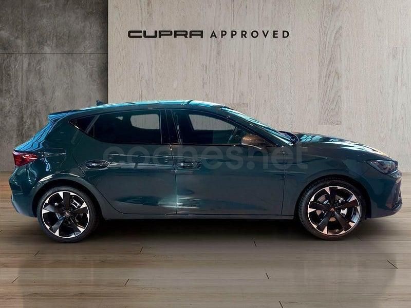 Nuevo Cupra Leon 150 CV (110 kW) 2025 Azul Berlina