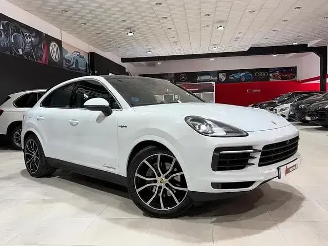 Usado Porsche Cayenne E-Hybrid 462 CV (339 kW) 2022 Blanco SUV