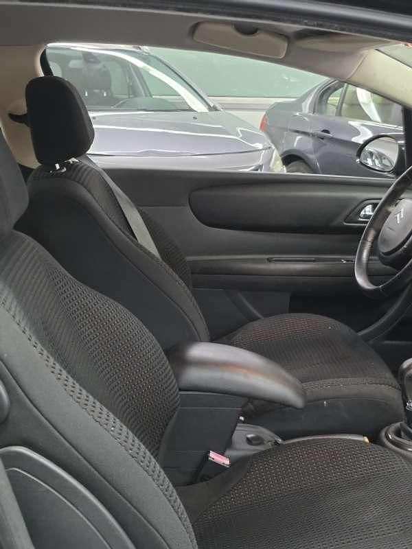 Usado Citroën C4 VTR Sport 110 CV (80 kW) 2005 Negro Utilitario