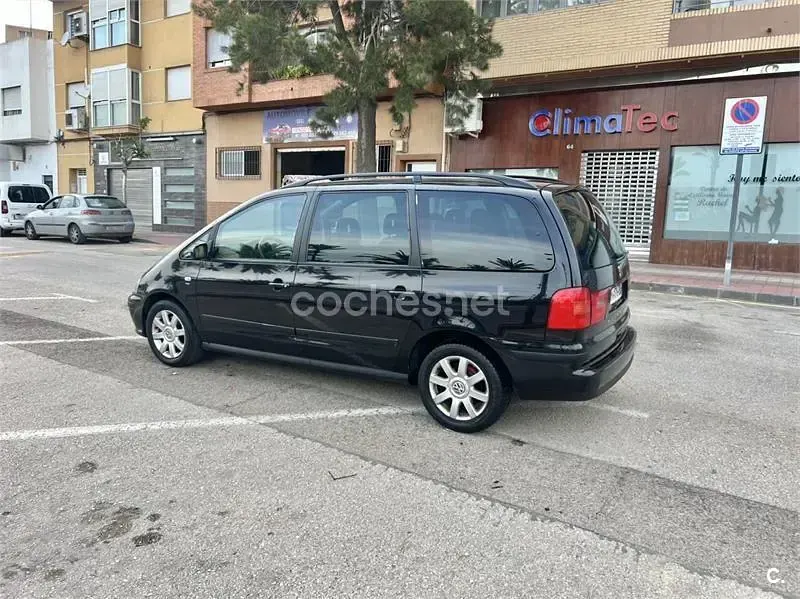 Usado Seat Alhambra Stylance 140 CV (102 kW) 2007 Negro Monovolumen