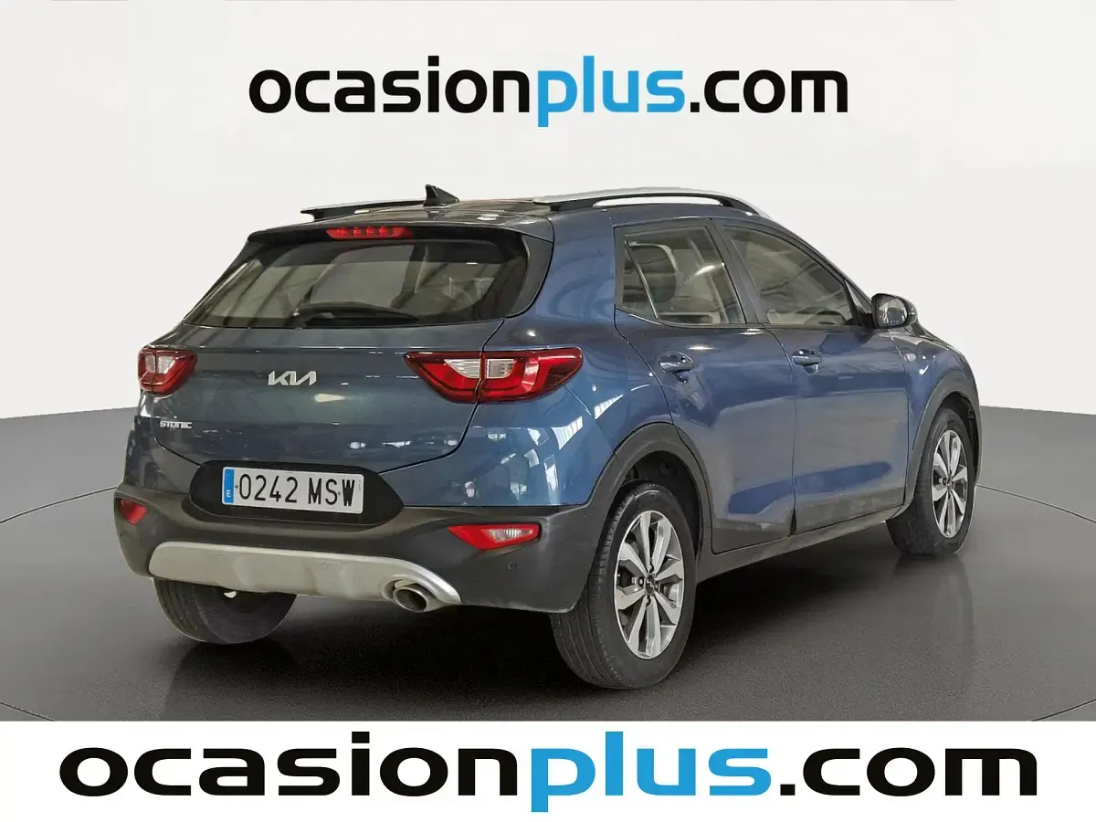 Usado Kia Stonic 101 CV (74 kW) 2024 Blanco SUV