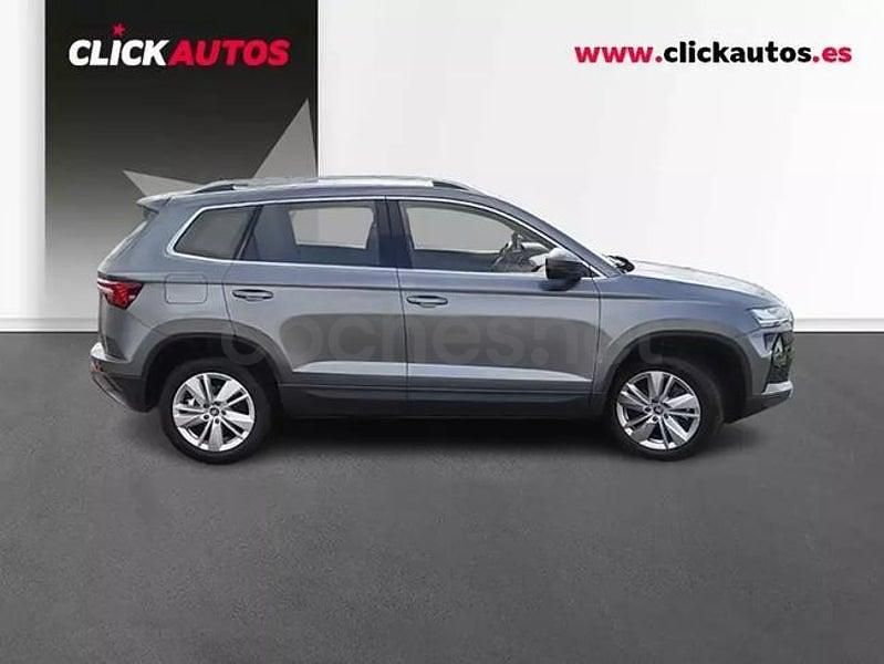 Usado Skoda Karoq Selection 150 CV (110 kW) 2025 Gris / plata SUV