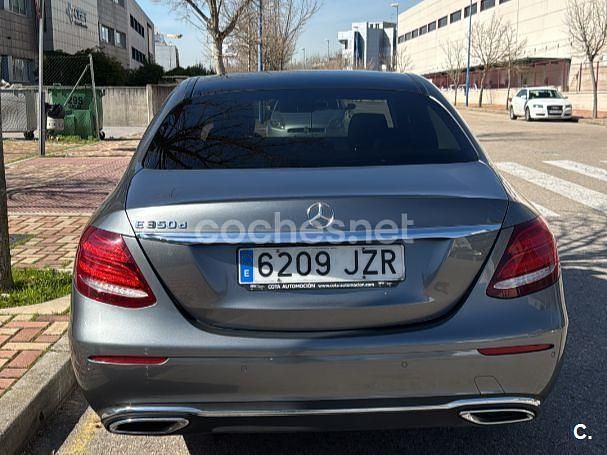Usado Mercedes E350 258 CV (189 kW) 2017 Gris / plata Berlina