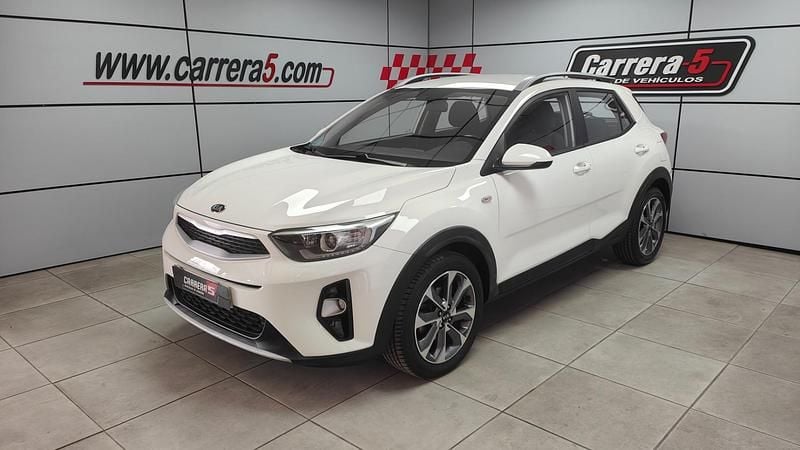 Usado Kia Stonic 100 CV (73 kW) 2020 Blanco SUV