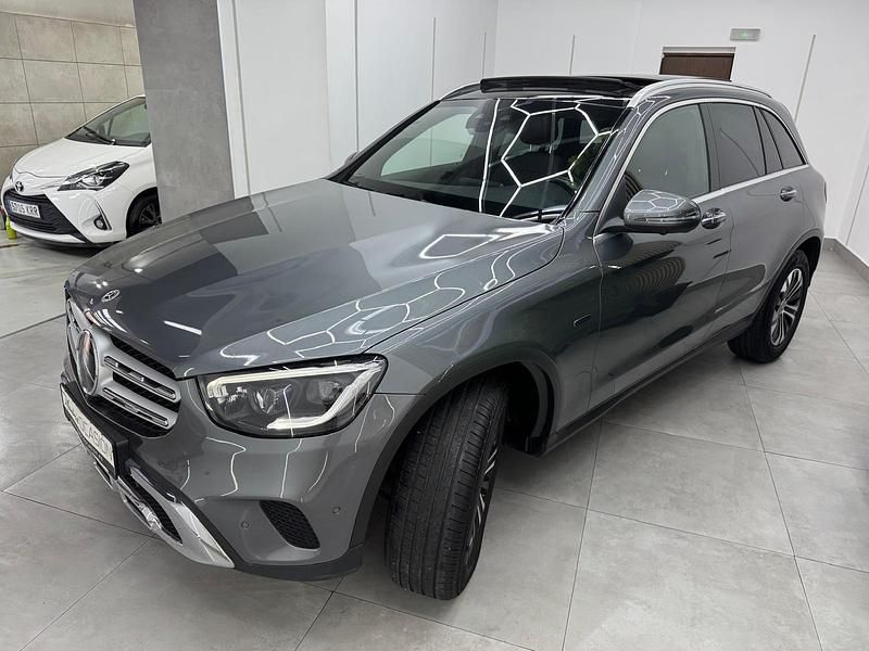 Usado Mercedes GLC300e 306 CV (225 kW) 2021 Gris SUV