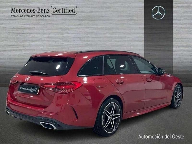 Usado Mercedes C220 203 CV (149 kW) 2024 Rojo Familiar