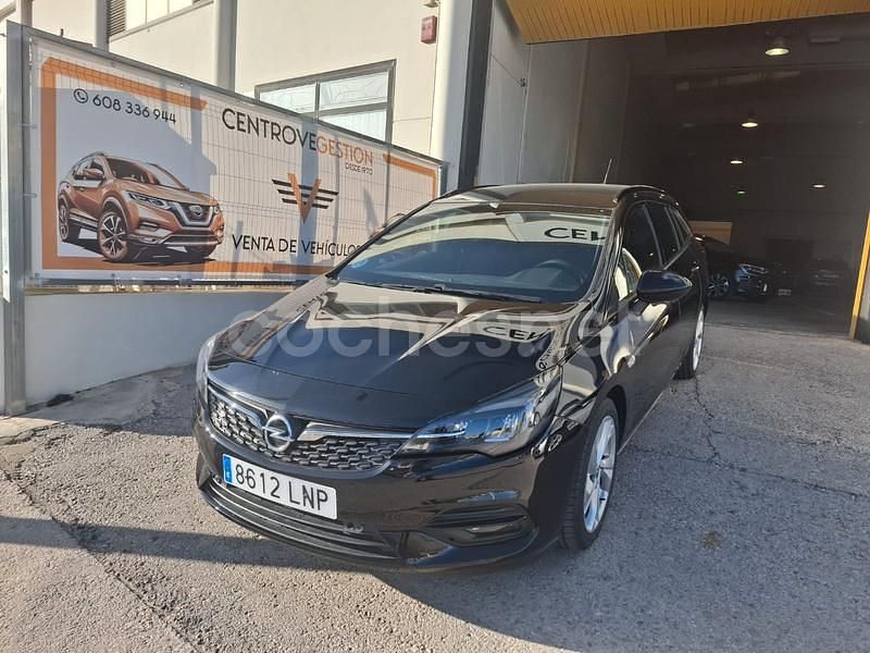 Usado Opel Astra Business Elegance 145 CV (106 kW) 2021 Negro Familiar