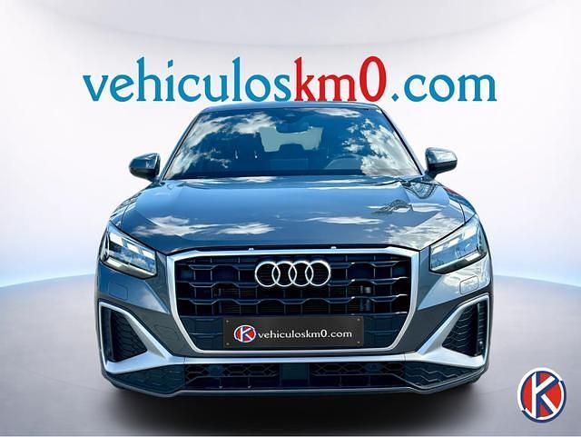 Usado Audi Q2 S-Line 150 CV (110 kW) 2024 Gris SUV
