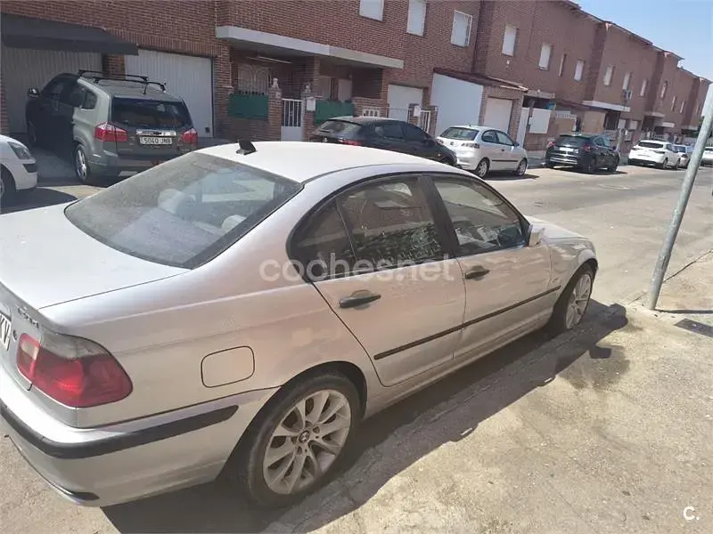 Usado BMW 320 136 CV (100 kW) 2001 Gris / plata Berlina