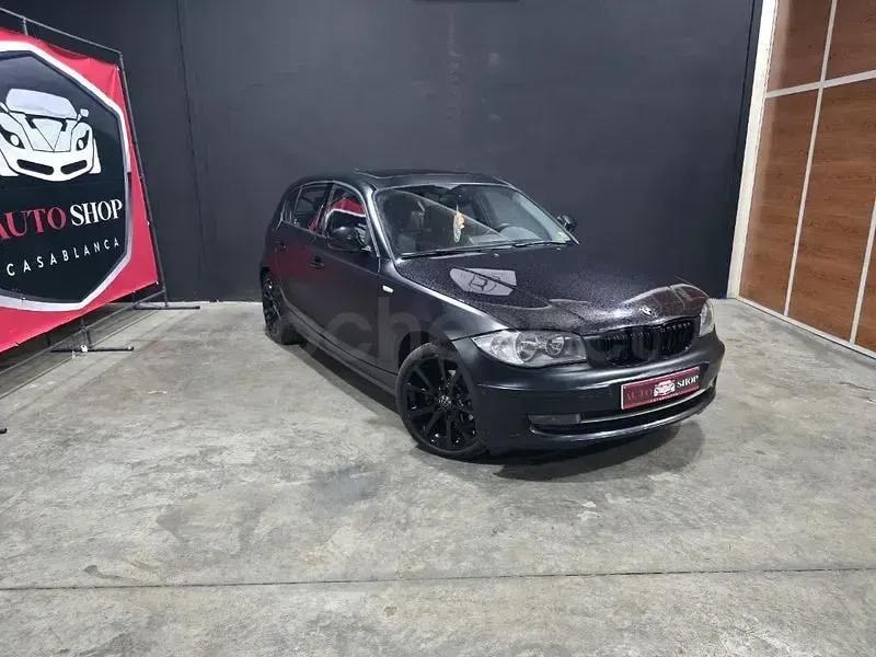 Usado BMW 120 177 CV (130 kW) 2010 Negro Utilitario