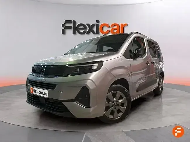 Usado Opel Combo S 100 CV (73 kW) 2025 Gris Monovolumen