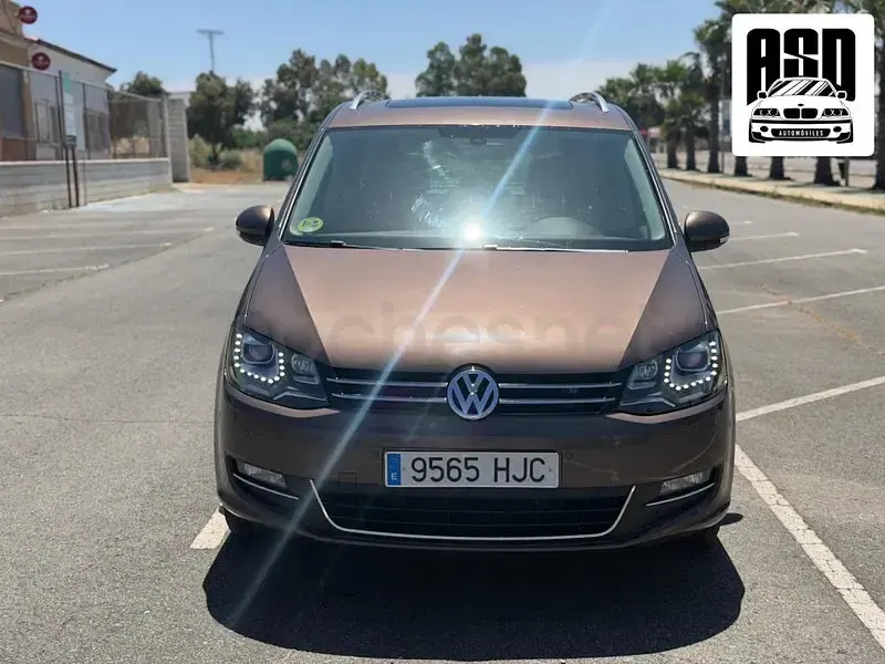 Usado VW Sharan Sport 170 CV (125 kW) 2012 Marrón Monovolumen