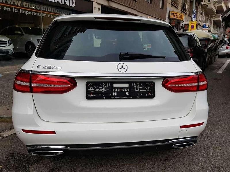 Usado Mercedes E220 Avantgarde 194 CV (142 kW) 2017 Blanco Familiar