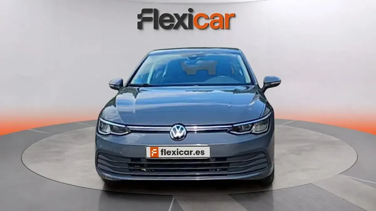 Occasion VW Golf VIII Life 150 PK (110 kW) 2022 Grijs Stationwagen