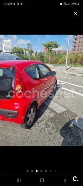 Rojo Usado 2011 Peugeot 107 Utilitario | 3500 € - Imagen 1/4