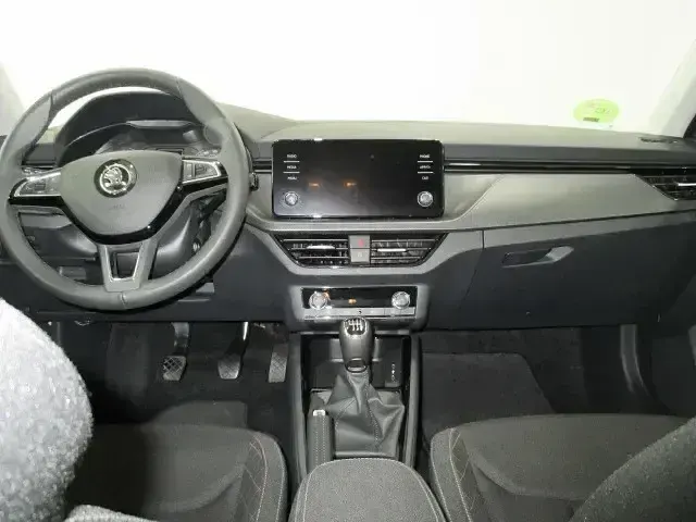 Usado Skoda Scala Ambition 95 CV (69 kW) 2020 Blanco Utilitario