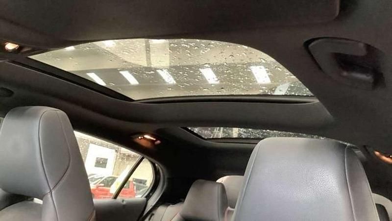 Usado Mercedes GLA220 AMG line 177 CV (130 kW) 2017 Negro SUV