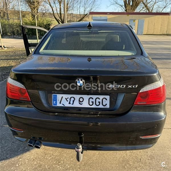 Usado BMW 530 231 CV (169 kW) 2008 Negro Berlina