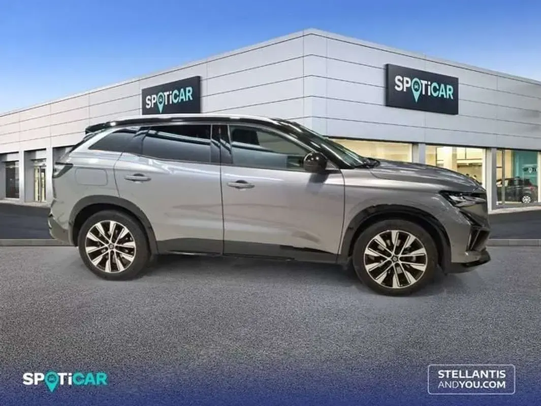 Usado Renault Austral Techno 199 CV (146 kW) 2025 Gris SUV