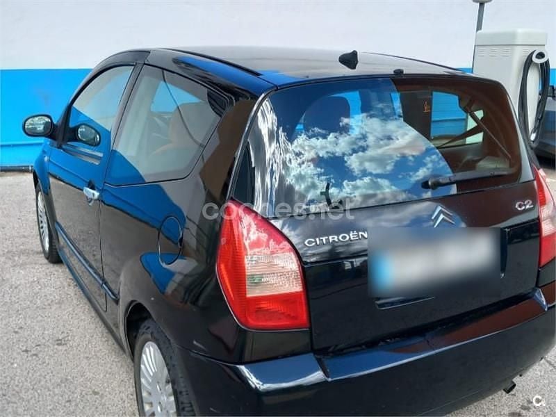 Käytetty Citroën C2 70 HP (51 kW) 2003 Musta Viistoperä
