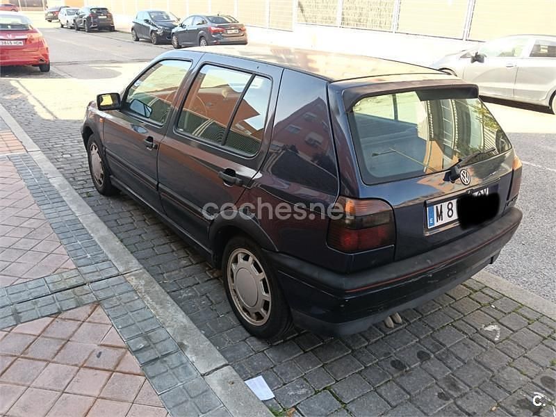 Usado VW Golf III GTI 115 CV (84 kW) 1993 Azul Berlina