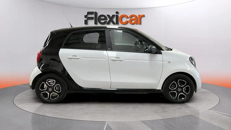 Gebraucht Smart ForFour Electric Drive 60 kW (82 PS) 2019 Weiß Kleinwagen