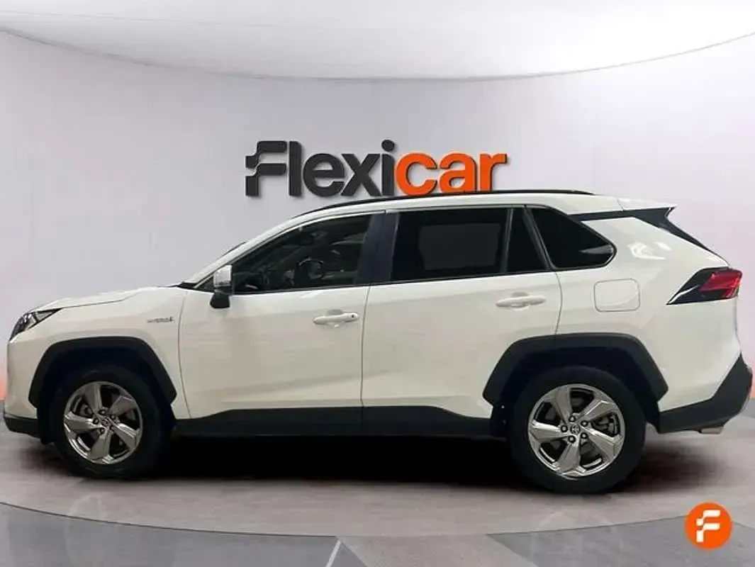 Usado Toyota RAV4 Hybrid Advance 218 CV (160 kW) 2021 Blanco SUV