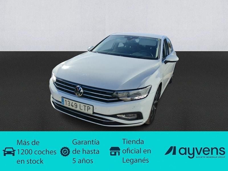 Blanco Usado 2021 VW Passat Executive Berlina | 20.900 € (Precio justo) - Imagen 1/4