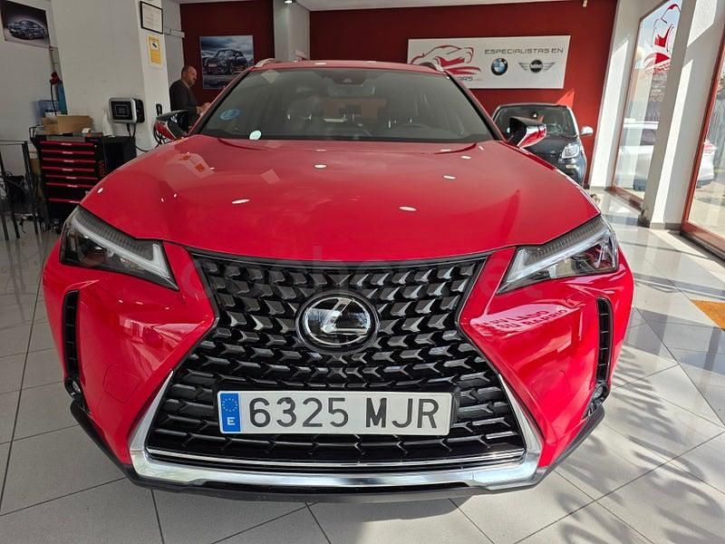Usado Lexus UX Business Edition 184 CV (135 kW) 2023 Rojo SUV
