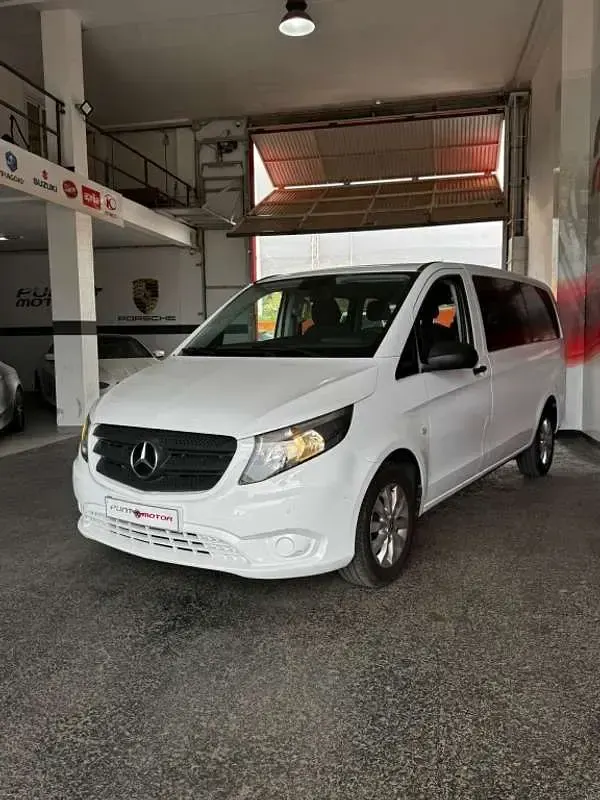 Usado Mercedes Vito 136 CV (100 kW) 2021 Blanco Van