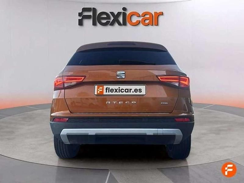 Usado Seat Ateca FR 150 CV (110 kW) 2018 Naranja SUV